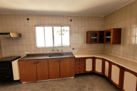 Prédio à venda com 3 quartos em Vila Hamburguesa, São Paulo, SP