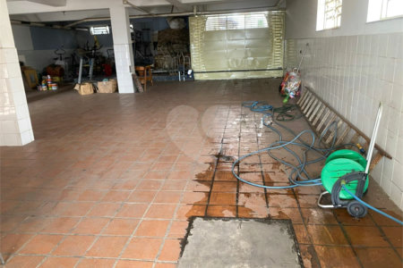 Casa à venda com 5 quartos, sendo 3 suítes, em Vila Rosália, Guarulhos, SP