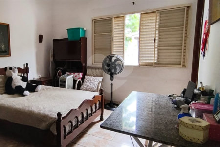 Sobrado à venda com 5 quartos, sendo 2 suítes, em Vila Trujillo, Sorocaba, SP