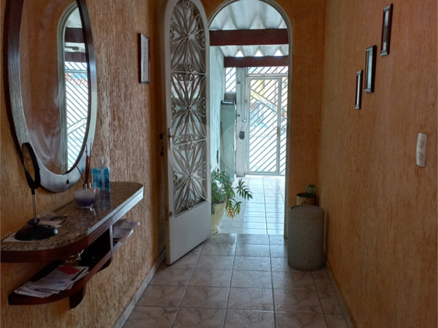 Sobrado à venda com 3 quartos em Tremembé, São Paulo, SP