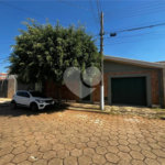 Casa à venda com 3 quartos, sendo 1 suíte,  no Centro, Itapetininga, SP