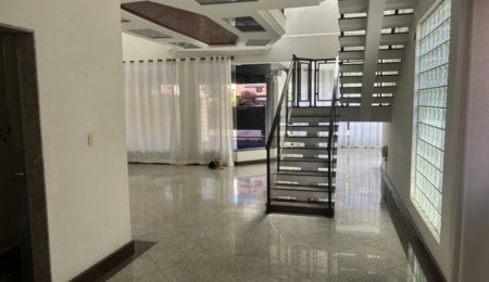Casa com 3 dormitórios à venda, 330 m² por R$ 2.770.000,00 - Ponta da Praia - Santos/SP