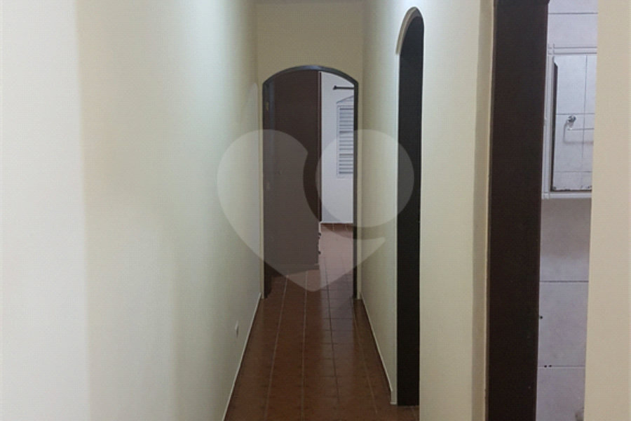 Sobrado à venda com 3 quartos, sendo 1 suíte, em Jardim Valéria, Guarulhos, SP