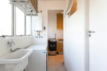 Apartamento à venda com 4 quartos, sendo 1 suíte, em Vila Olímpia, São Paulo, SP