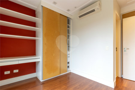 Casa à venda com 4 suítes no condomínio Las Cumbres, São Paulo - SP