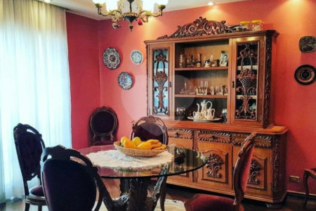 Sobrado à venda com 4 quartos, sendo 2 suítes, em Brooklin Velho, São Paulo, SP