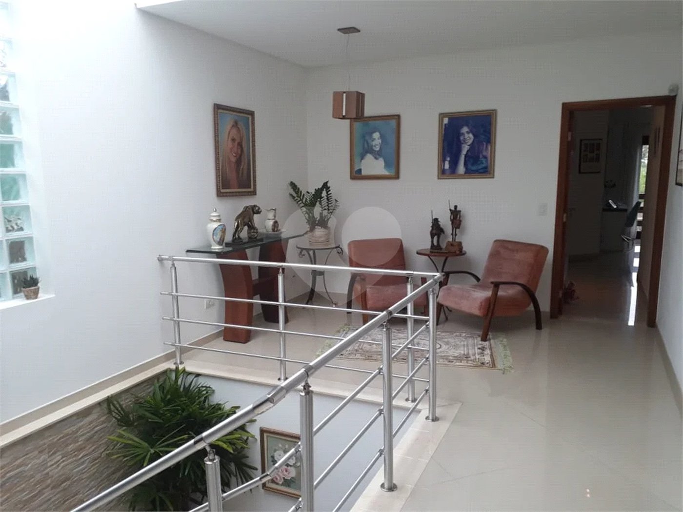 Sobrado à venda com 6 quartos, sendo 5 suítes, em Tremembé, São Paulo, SP