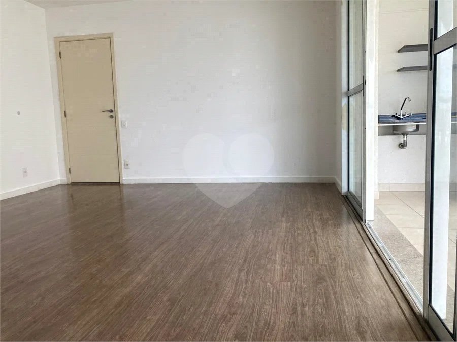 Apartamento para alugar com 4 quartos, sendo 2 suítes, em Jardim Marajoara, São Paulo, SP