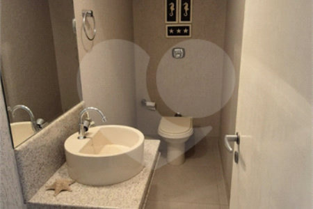 Casa à venda com 5 quartos, sendo 4 suítes, no condomínio Residencial Vilazul, Sorocaba - SP