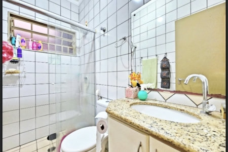 Casa à venda com 3 quartos, sendo 1 suíte,  no condomínio Portal dos Pinheiros, Ribeirão Preto - SP