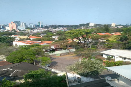 Casa à venda com 5 suítes em Vila Pirajussara, São Paulo, SP