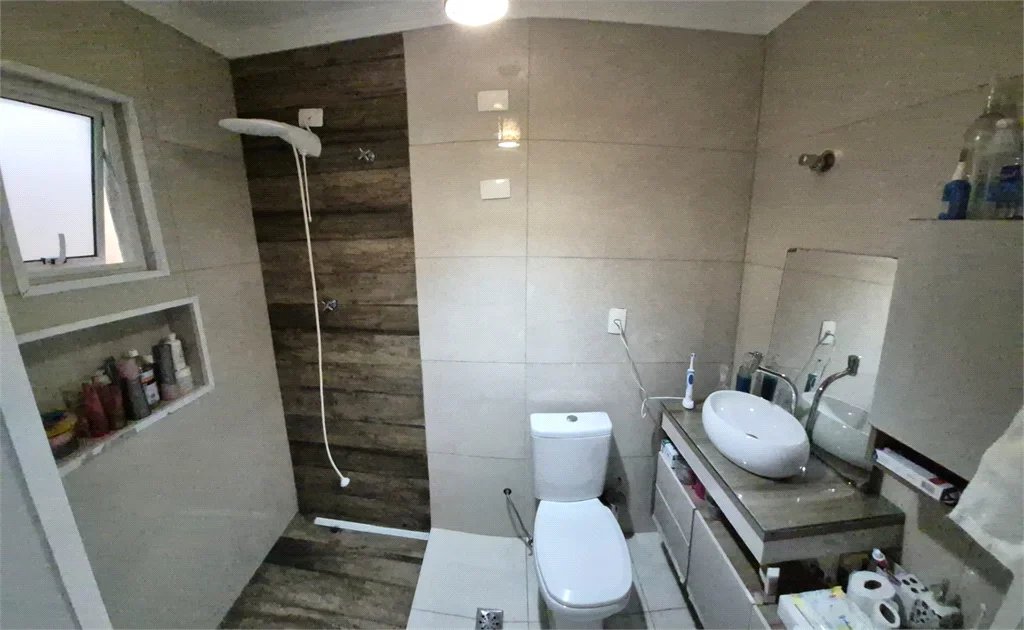 Casa à venda com 3 suítes em Bela Aliança, São Paulo, SP