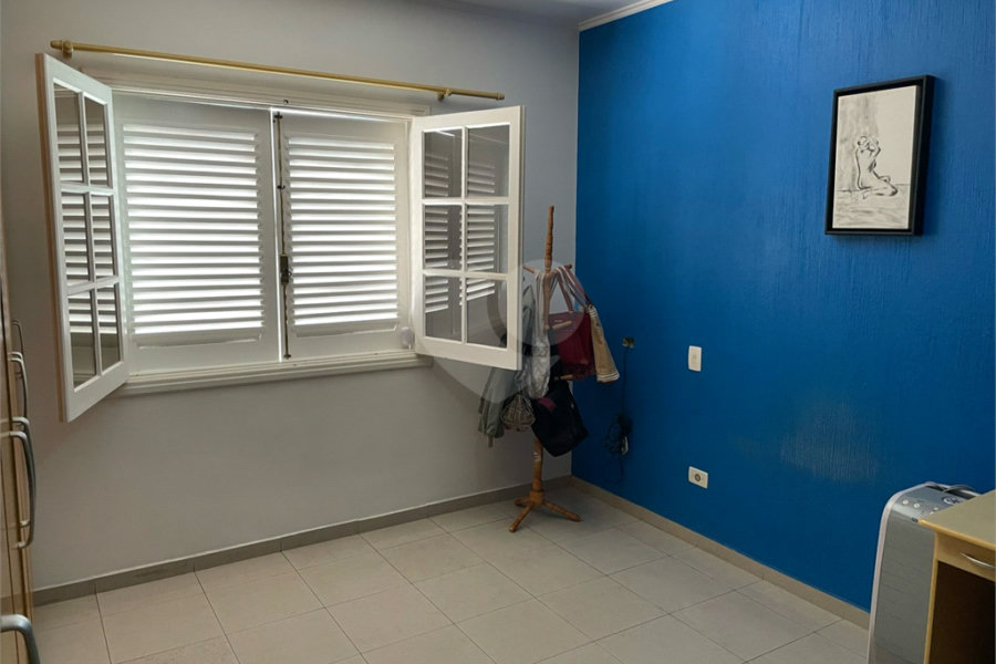 Sobrado à venda com 3 quartos, sendo 1 suíte, em Vila Paiva, São Paulo, SP