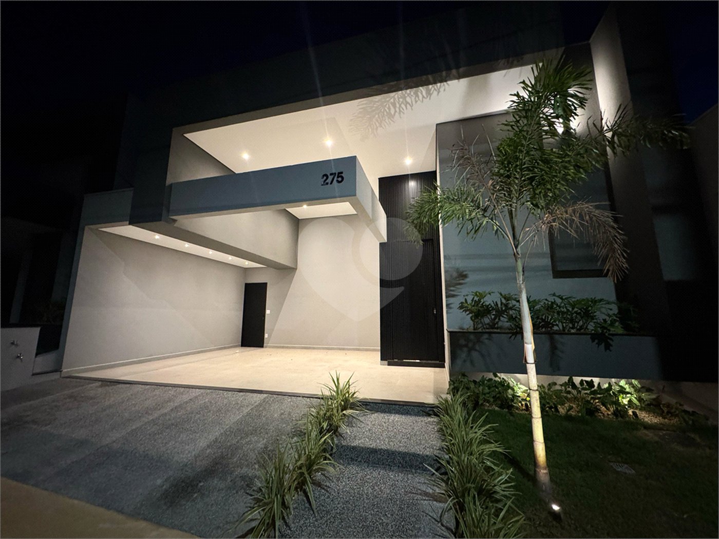 CASA A VENDA COM 3 DORMITÓRIOS, SENDO 1 SUITE NO SESIDENCIAL VILLENEUVE