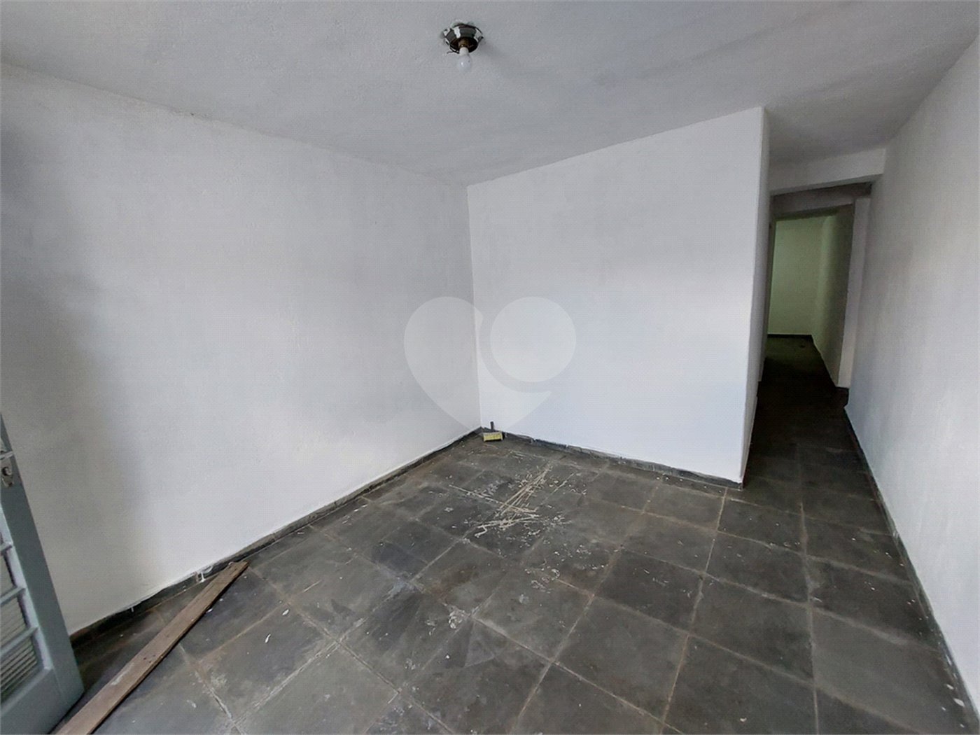 Casa à venda com 2 quartos, sendo 1 suíte, em Vila Barão, Sorocaba, SP