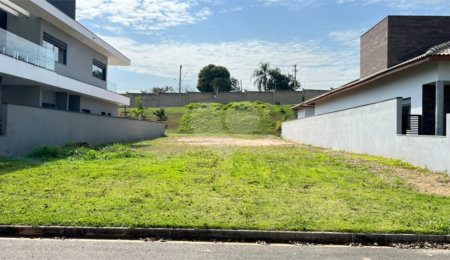 Terreno à venda no condomínio Portal dos Bandeirantes, Salto - SP