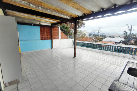 Sobrado à venda com 3 quartos, sendo 1 suíte, em Vila Constança, São Paulo, SP