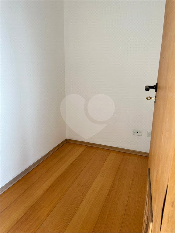 Apartamento à venda com 3 quartos, sendo 1 suíte, em Vila Regente Feijó, São Paulo, SP