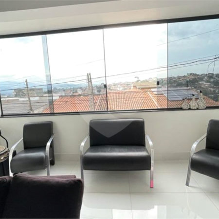 Casa à venda com 3 quartos, sendo 2 suítes,  em Jardim Imperial, Atibaia, SP