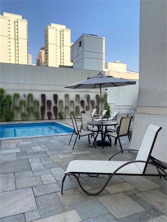 Apartamento à venda com 2 quartos em Moema, São Paulo, SP