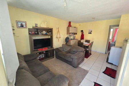Casa à venda com 2 quartos no condomínio Esmeralda, Itapetininga - SP