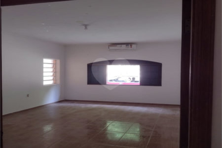 Chácara à venda com 6 quartos, sendo 2 suítes,  em Chácara Portal das Estâncias, Bragança Paulista, SP