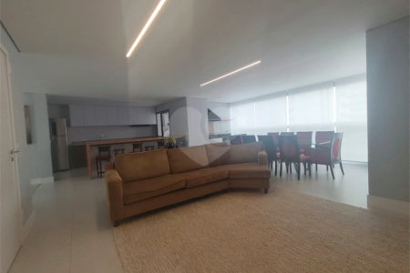 Belíssimo apartamento com 163m², 3 suítes e 2 vagas para locação na Chácara Klabin!