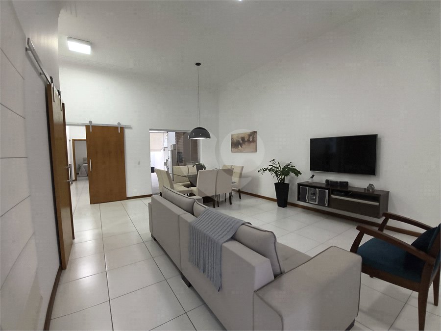 Casa à venda com 3 quartos, sendo 1 suíte,  no condomínio Ibiti Royal Park, Sorocaba - SP