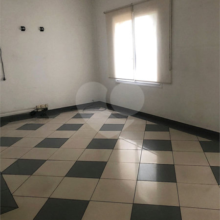 Sobrado à venda com 4 quartos, sendo 1 suíte, em Brooklin Velho, São Paulo, SP