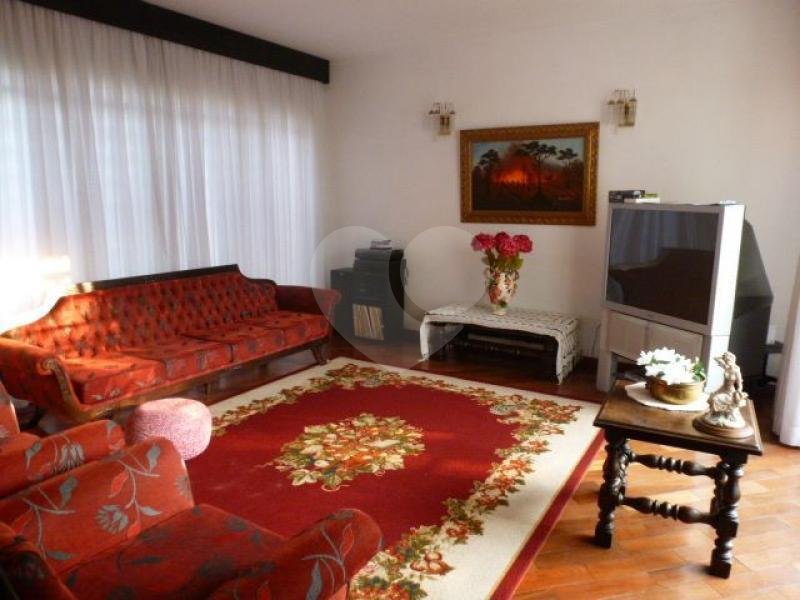 Casa Térrea à venda com 3 quartos, sendo 1 suíte, em Caxingui, São Paulo, SP