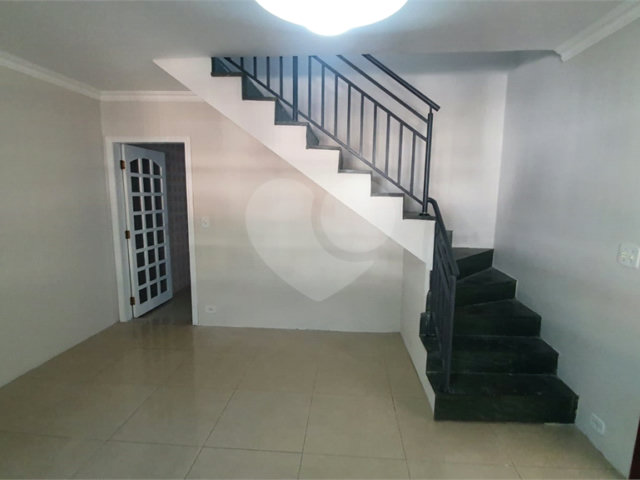 Sobrado à venda com 3 quartos, sendo 1 suíte,  em Horto, São Paulo, SP