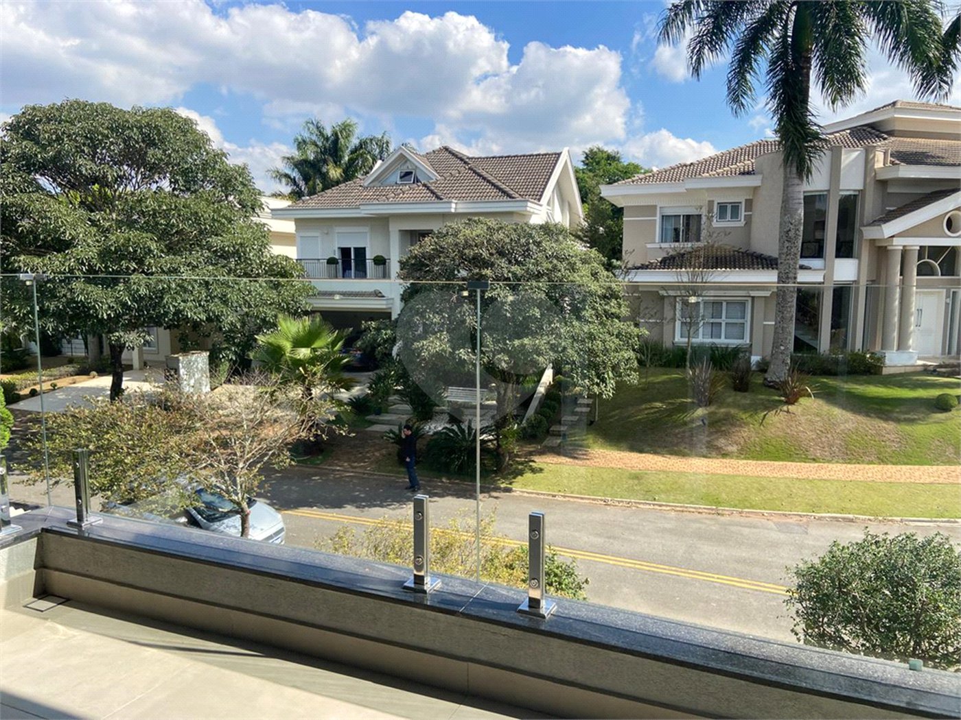 Casa à venda ou para alugar com 4 suítes no condomínio Residencial Gênesis 1, Santana de Parnaíba - SP