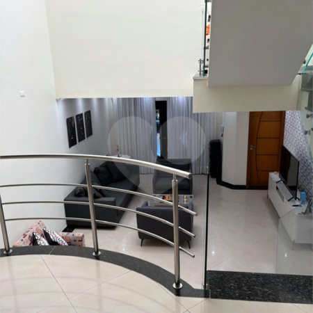 Casa à venda com 4 suítes em Vila Lavínia, Mogi das Cruzes, SP