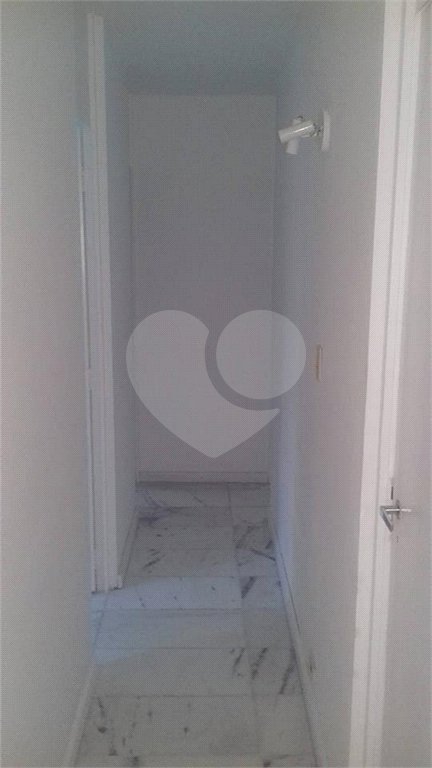 Apartamento à venda com 3 quartos, sendo 1 suíte,  em Jardim Parque Morumbi, São Paulo, SP