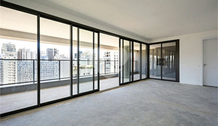 Apartamento à venda com 3 suítes em Campo Belo, São Paulo, SP
