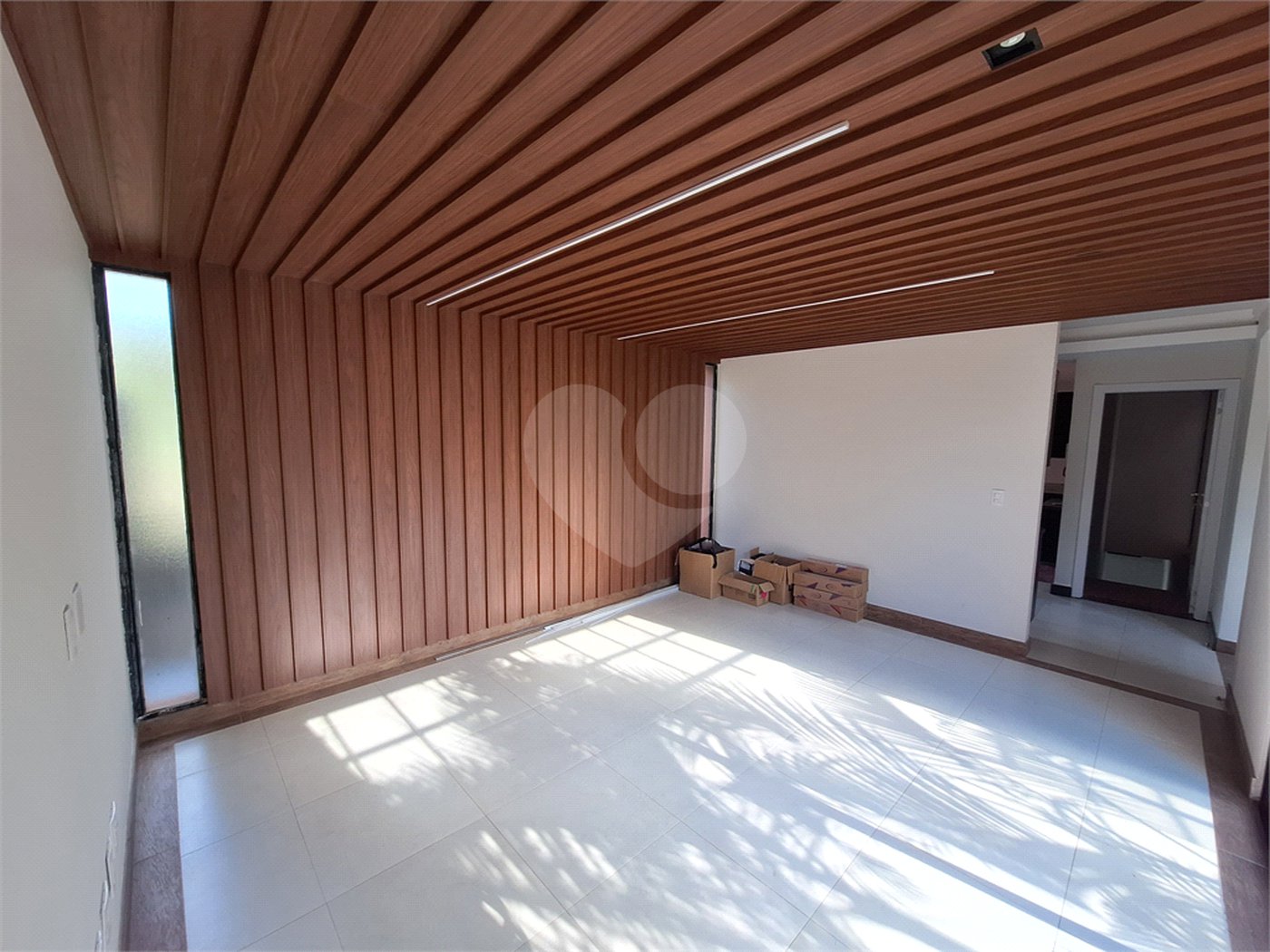 Casa à venda ou para alugar com 4 quartos, sendo 3 suítes, no condomínio Chácara Residencial Santa Maria, Votorantim - SP