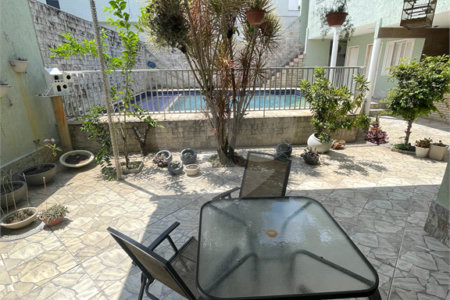 Casa à venda com 5 quartos, sendo 1 suíte, no condomínio Residencial Green Ville, Rio de Janeiro - RJ