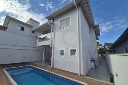 Belíssima Residência de 267 m² com Lazer Privativo no Condomínio Terras do Oriente – Valinhos