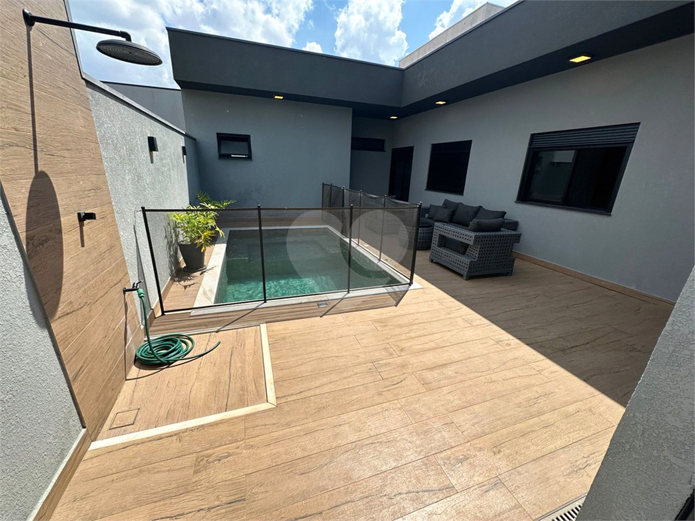 Casa à venda com 3 quartos, sendo 1 suíte, no condomínio Residencial Evidências, Indaiatuba - SP