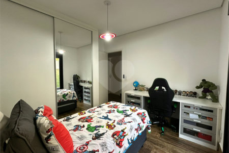 Casa à venda com 3 suítes no condomínio Estância Marambaia, Vinhedo - SP
