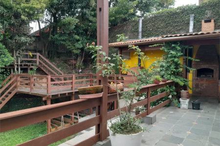 Sobrado à venda com 6 quartos, sendo 3 suítes,  em Rolinópolis, São Paulo, SP