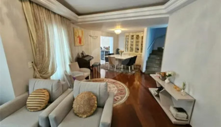 Casa à venda com 3 quartos, sendo 2 suítes,  no condomínio Vila Borghese, São Paulo - SP