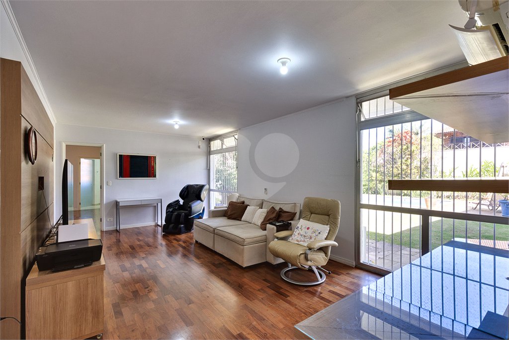 Casa à venda com 4 suítes em Jardim Cordeiro, São Paulo, SP