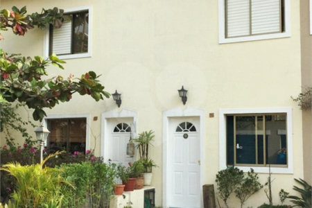 Casa à venda com 2 quartos, sendo 1 suíte,  no condomínio Villas de São Francisco I, São Paulo - SP