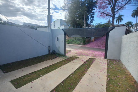 Casa à venda com 2 quartos, sendo 1 suíte, em Jardim Santo Antônio, Atibaia, SP