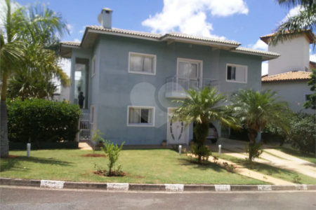 Casa à venda com 3 suítes no condomínio Residencial dos Lagos, Itupeva - SP