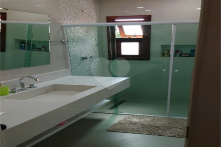 Casa à venda com 4 quartos, sendo 2 suítes,  no condomínio Ypê Branco I, São Paulo - SP