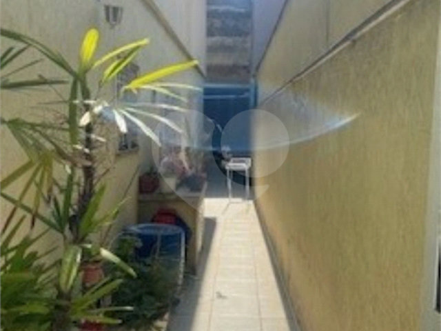 Sobrado à venda com 4 quartos, sendo 1 suíte,  em Parque Edu Chaves, São Paulo, SP