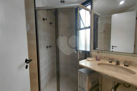 Apartamento à venda com 3 quartos, sendo 1 suíte, em Vila Romana, São Paulo, SP