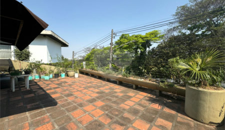 Casa à venda com 4 quartos, sendo 2 suítes,  em Jardim São Bento, São Paulo, SP
